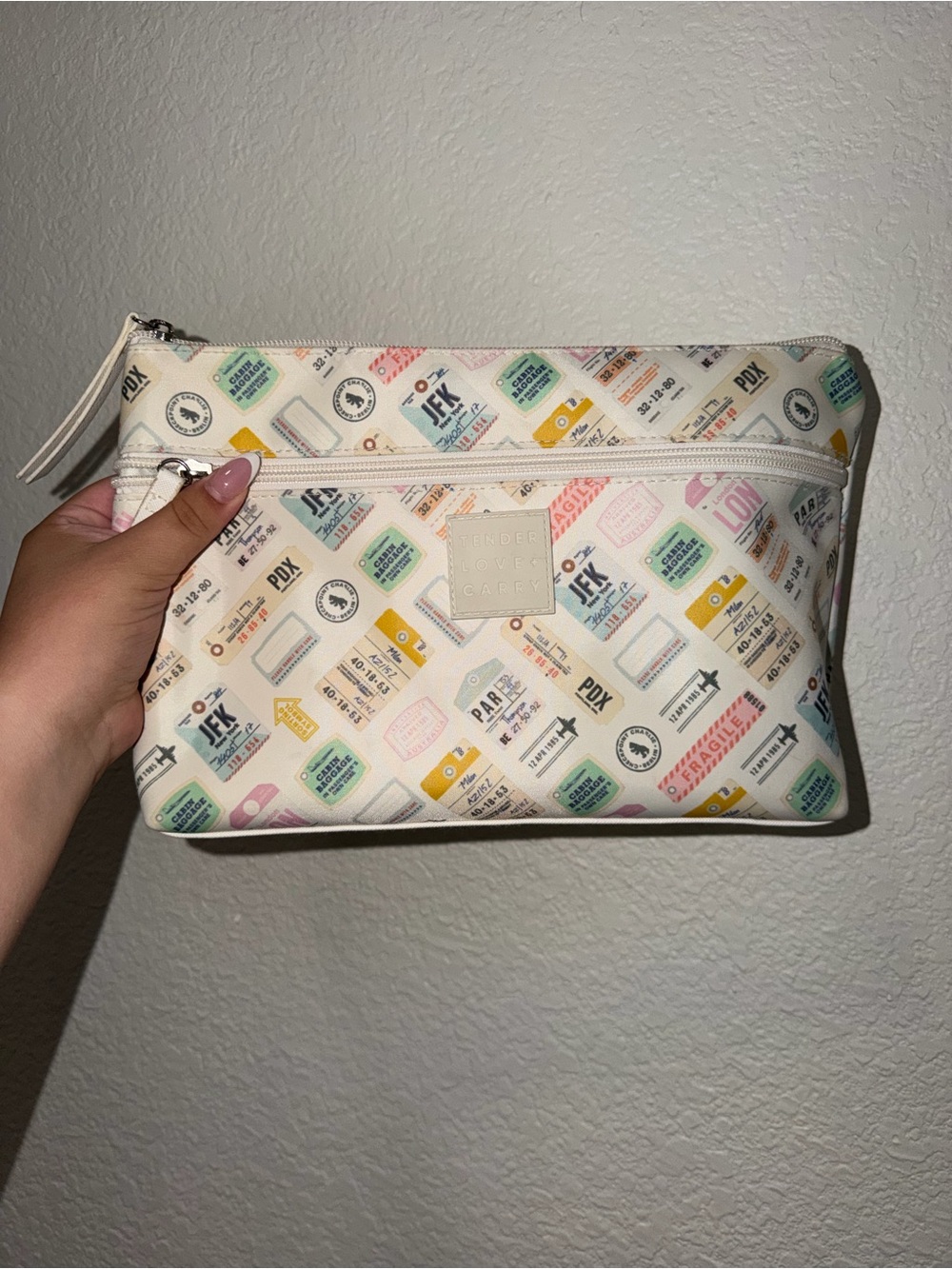 Tender Love + Carry cosmetic pouch